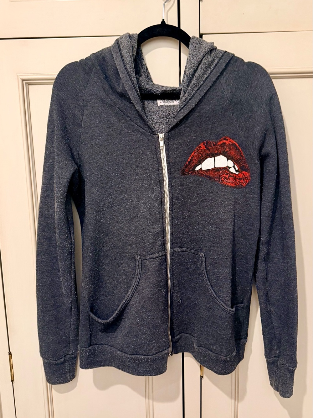Lauren Moshi Vintage Biting Lip Hoodie. Size Medium.🦋🦋